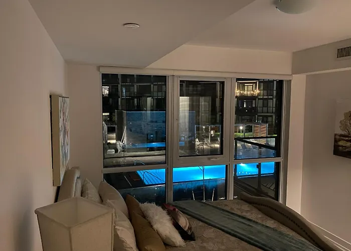 Beautiful Condo, 2 Bedrooms And A Den In Friday Harbour Resort!